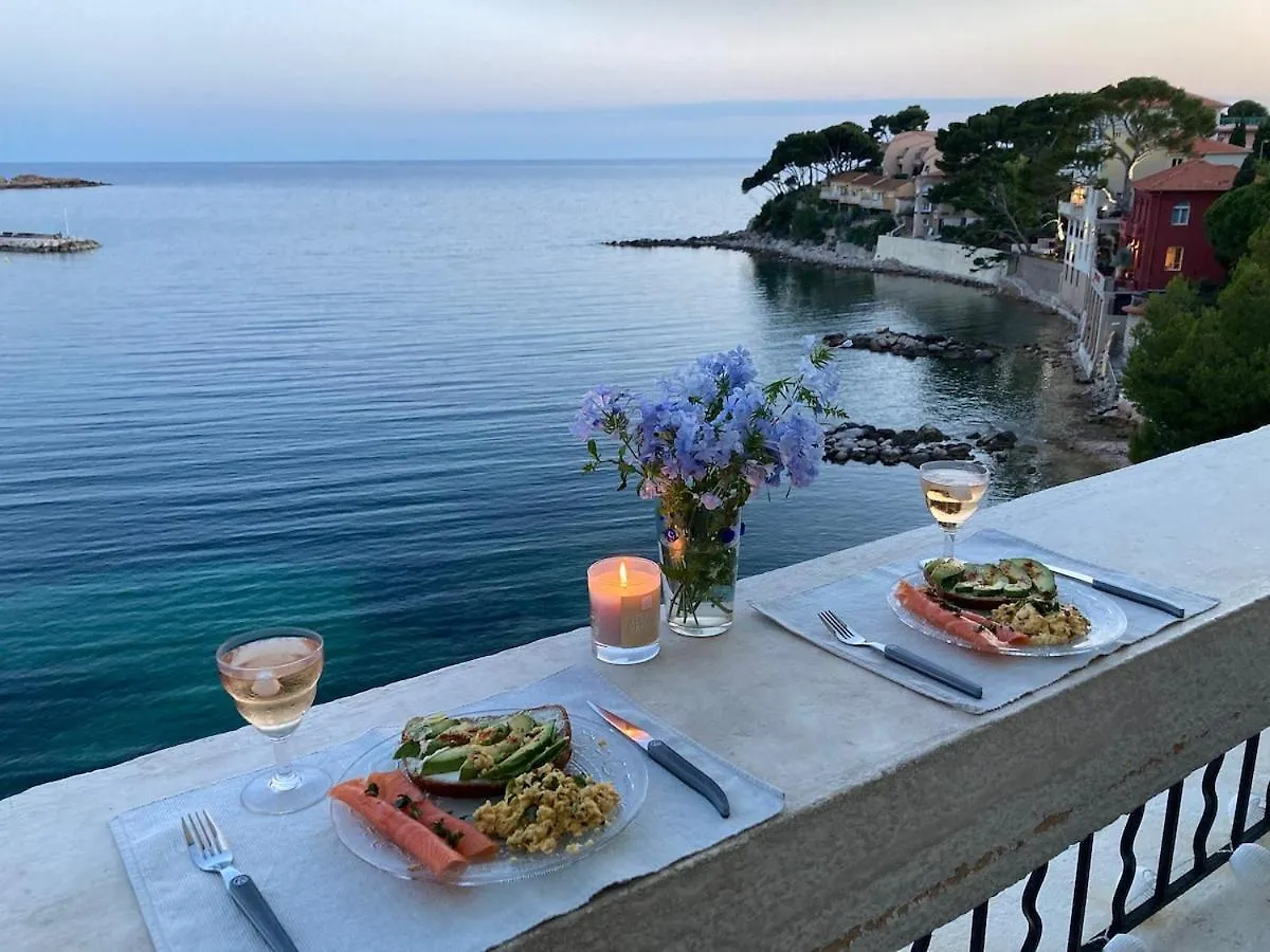 Villa Les Algues, Les Pieds Dans L'Eau Sur La Plage De Renecros Bandol