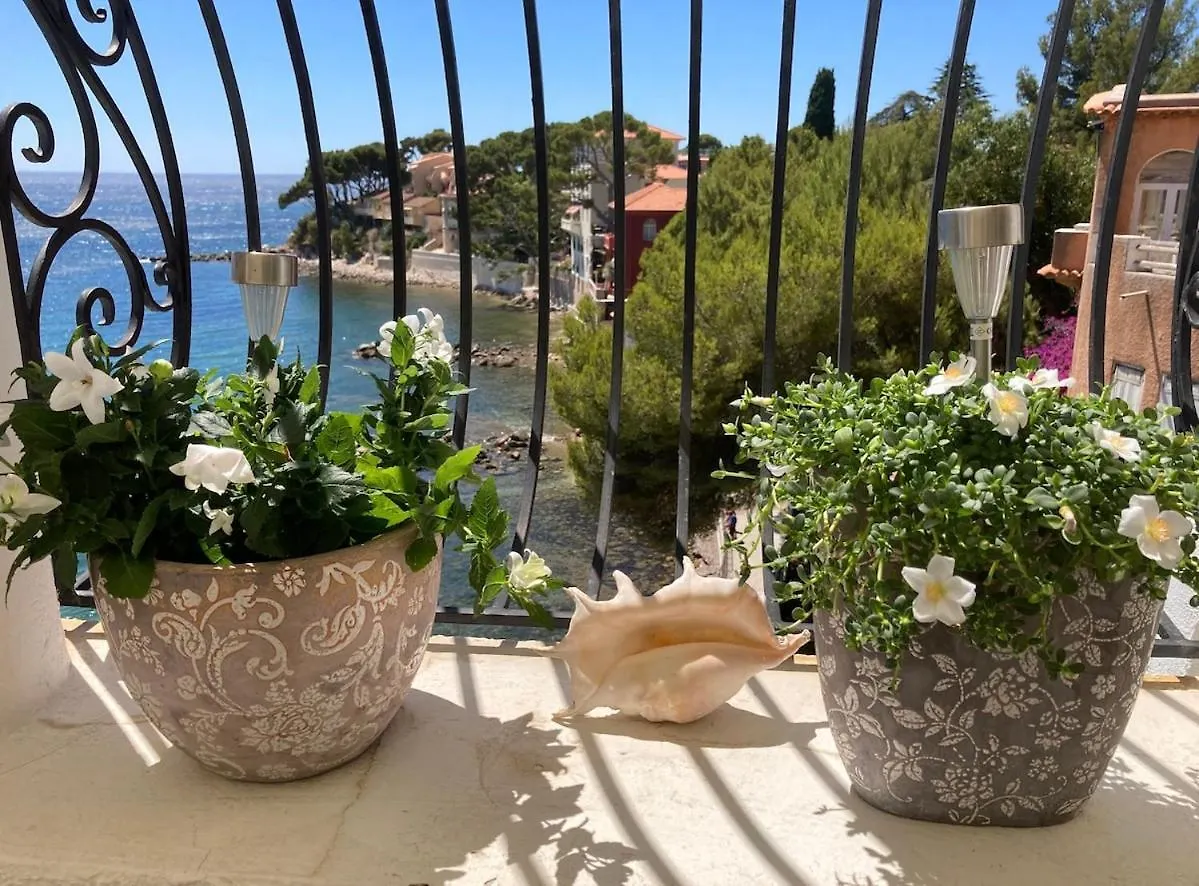 Villa Les Algues, Les Pieds Dans L'Eau Sur La Plage De Renecros Bandol